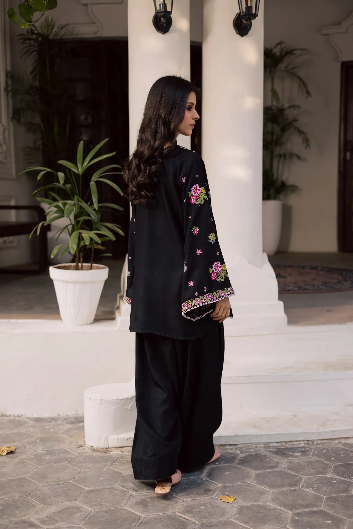 Gulzar Noir🖤